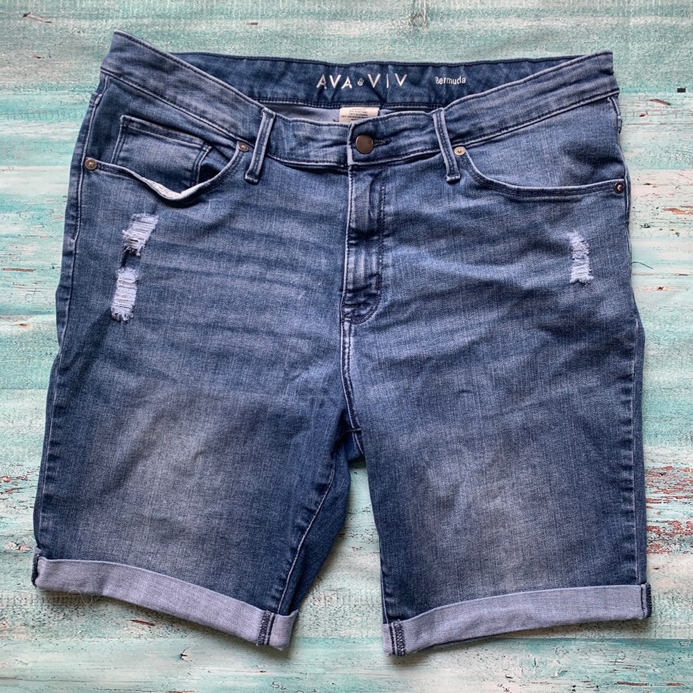 Ava & Viv distressed Bermuda blue jean shorts plus size 16W